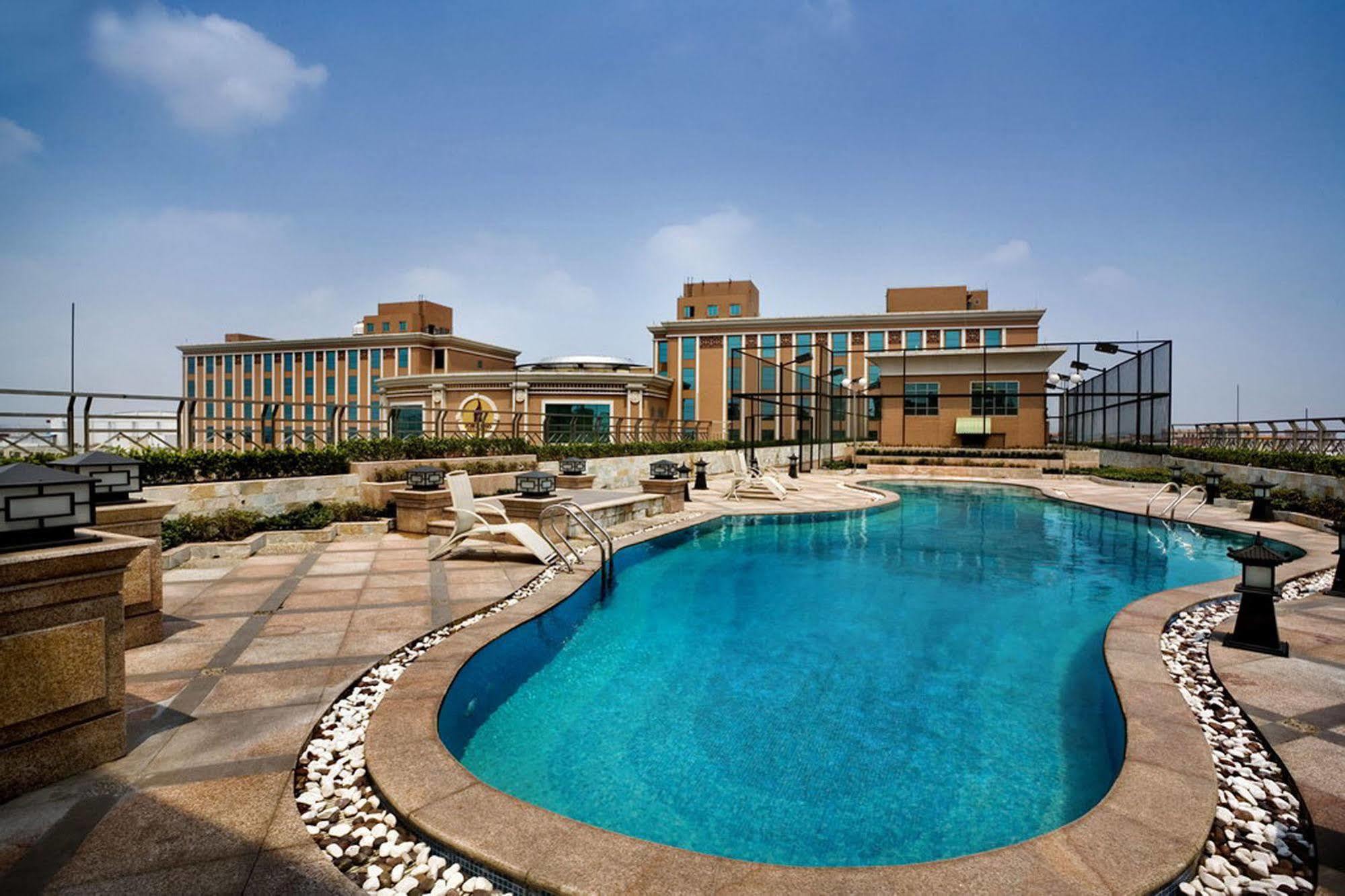 City Hotel Foshan Exterior photo