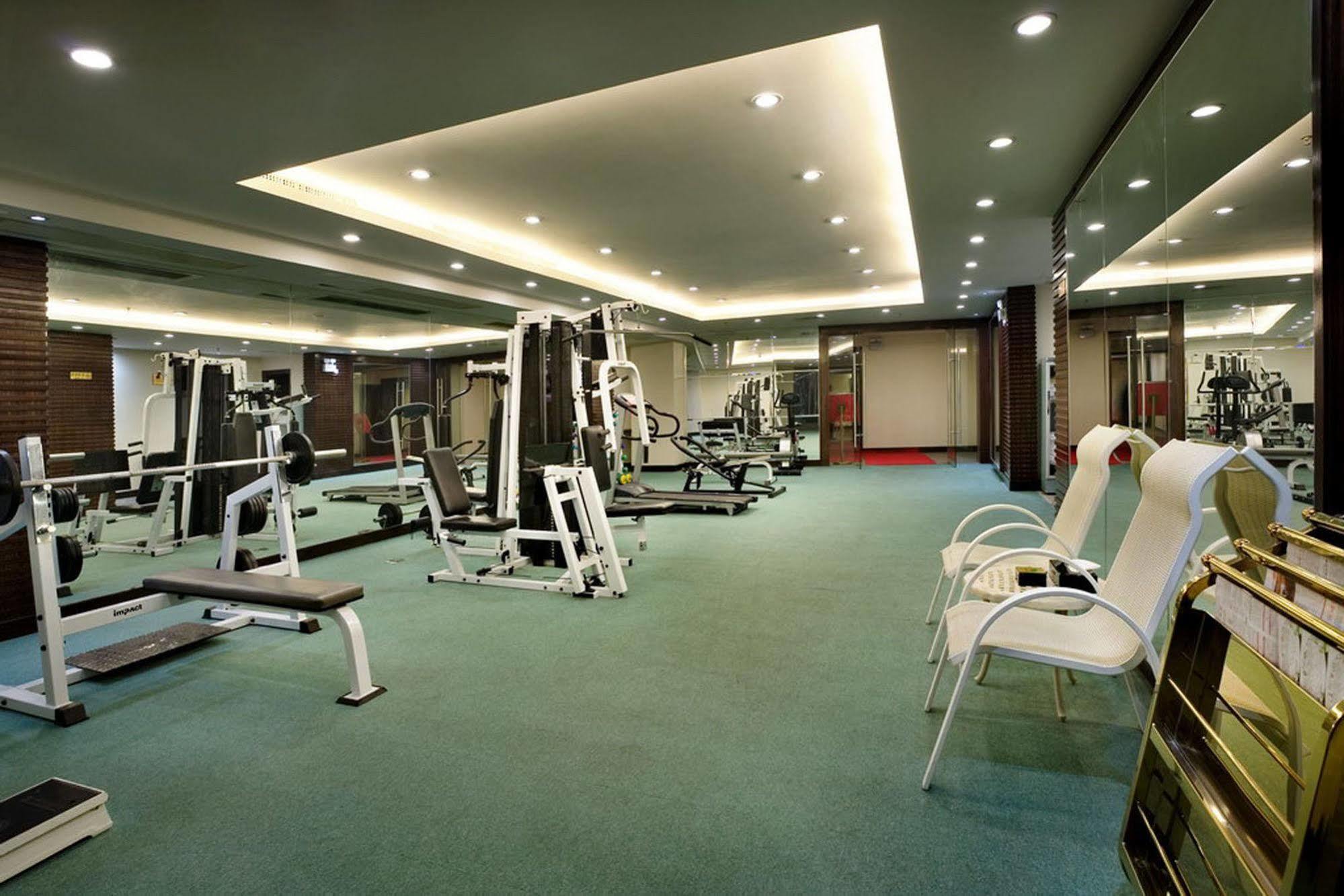City Hotel Foshan Exterior photo